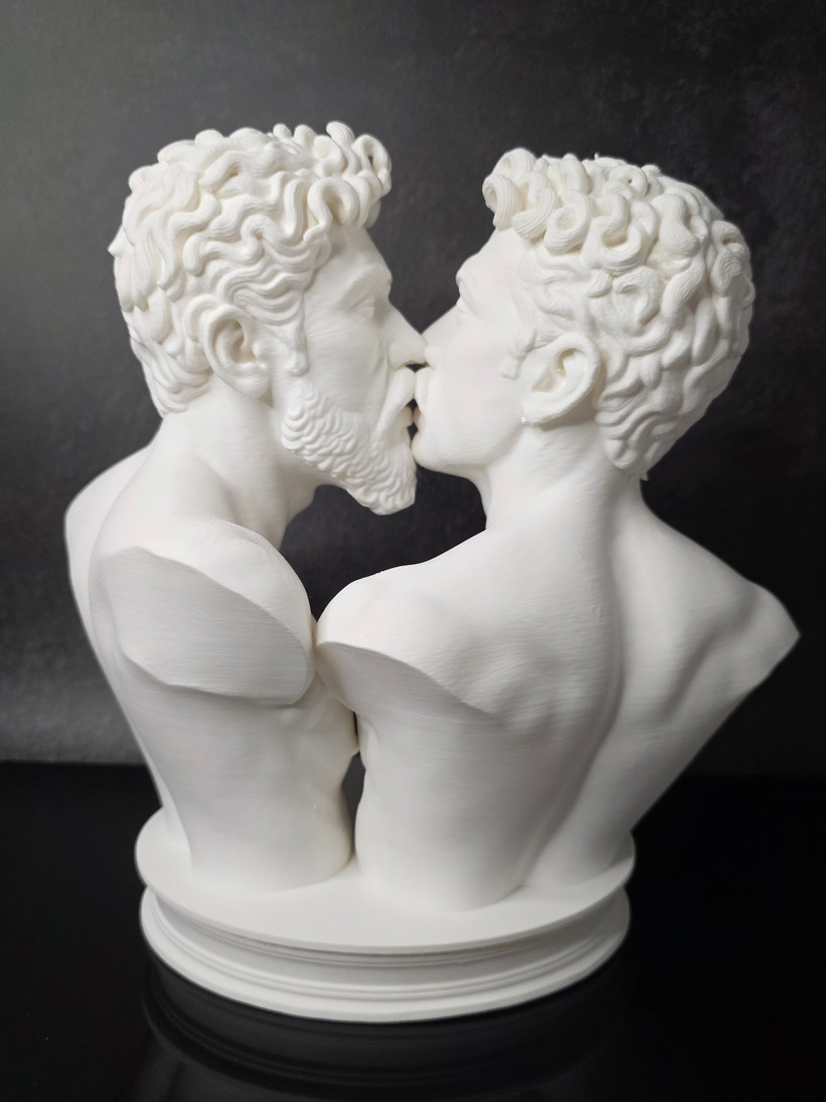 Kiss